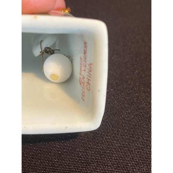 Vintage 4 sided Porcelain Christmas Bell 🔔 Lillian Vernon 1986 stocking wreath - Picture 9 of 15